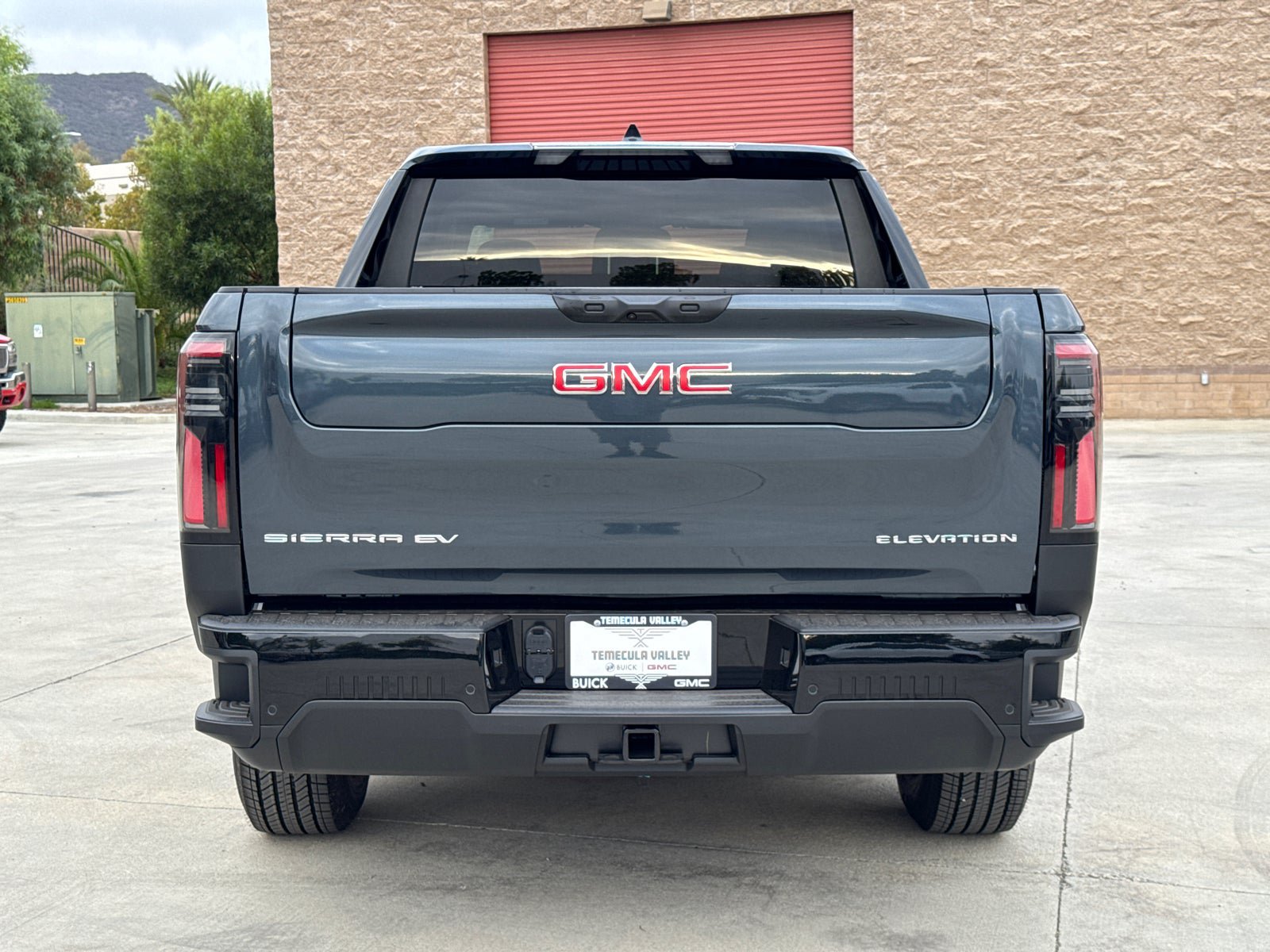 Used 2026 GMC Sierra EV Elevation AWD/4WD image 13