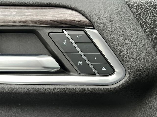 Used 2022 Chevrolet Silverado 1500 LTZ image 24