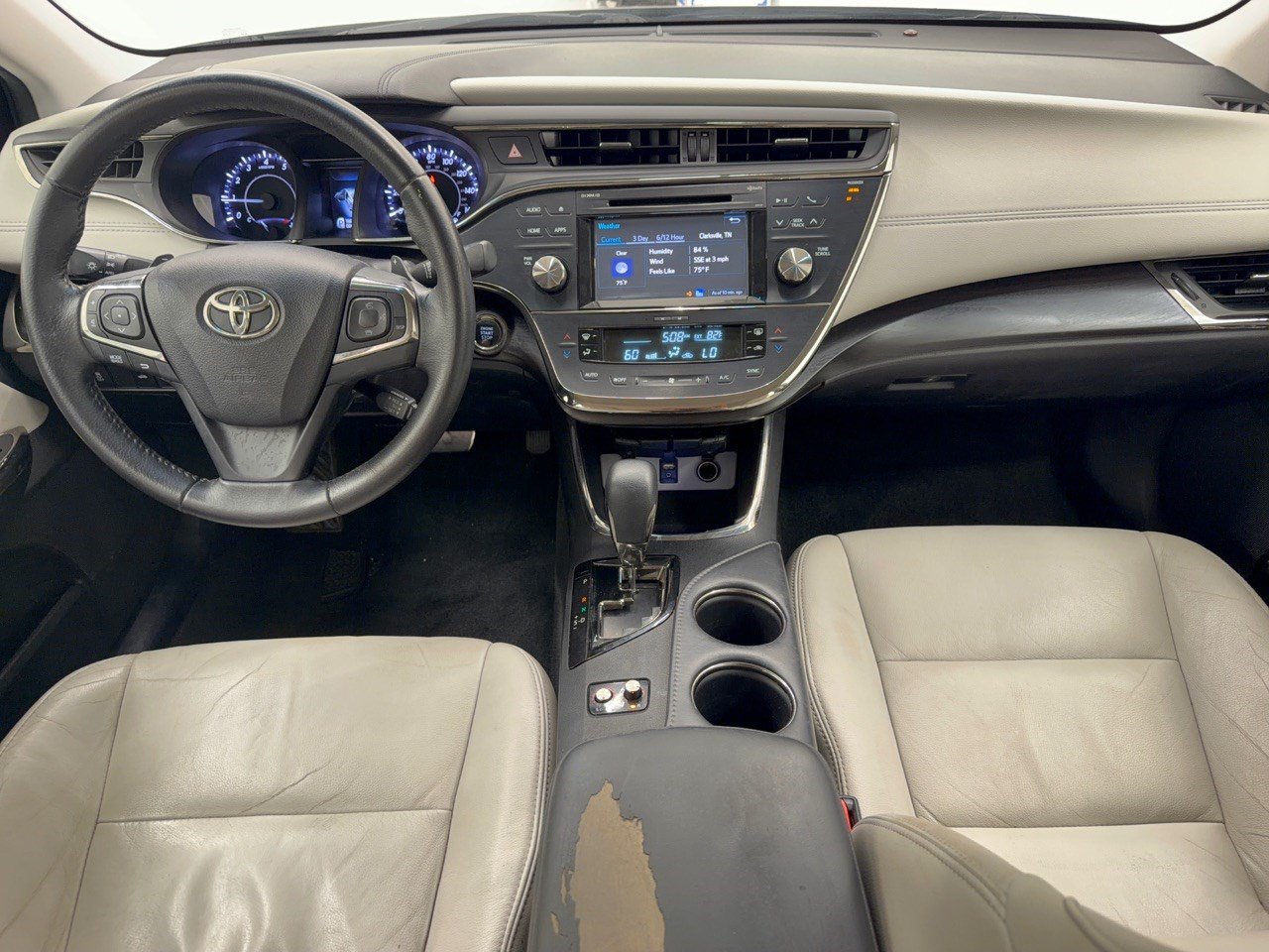Used 2016 Toyota Avalon XLE FWD image 17