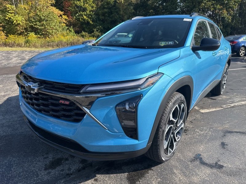 New 2025 Chevrolet Trax RS w/ Sunroof Package image 7