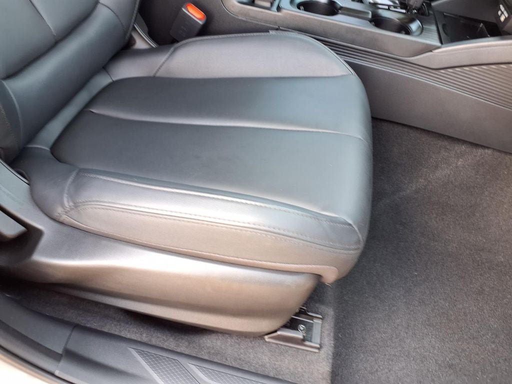 Used 2026 Subaru Outback Premium AWD/4WD image 18