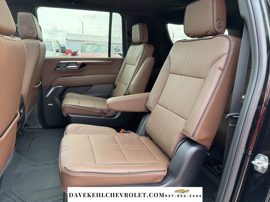 Used 2025 Chevrolet Suburban High Country w/ Sun And Tow Package AWD/4WD image 20