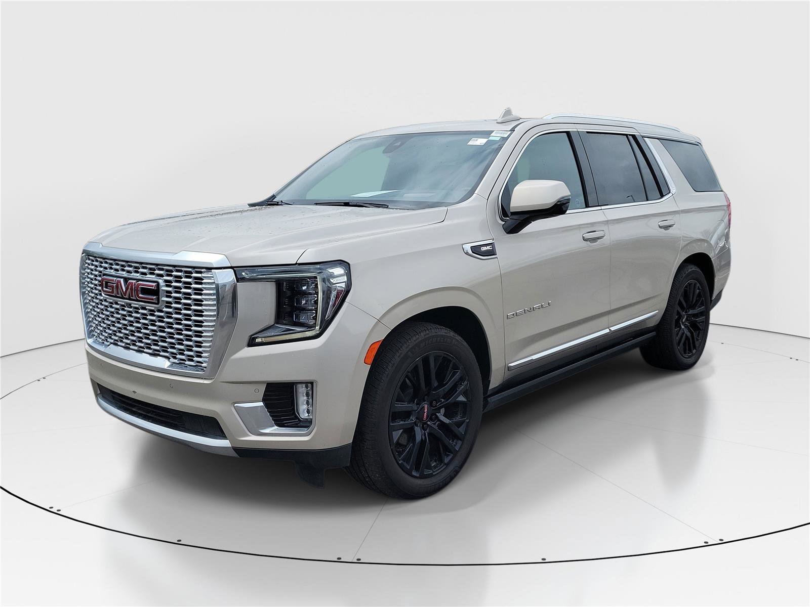 Used 2021 GMC Yukon Denali w/ Denali Ultimate Package image 2