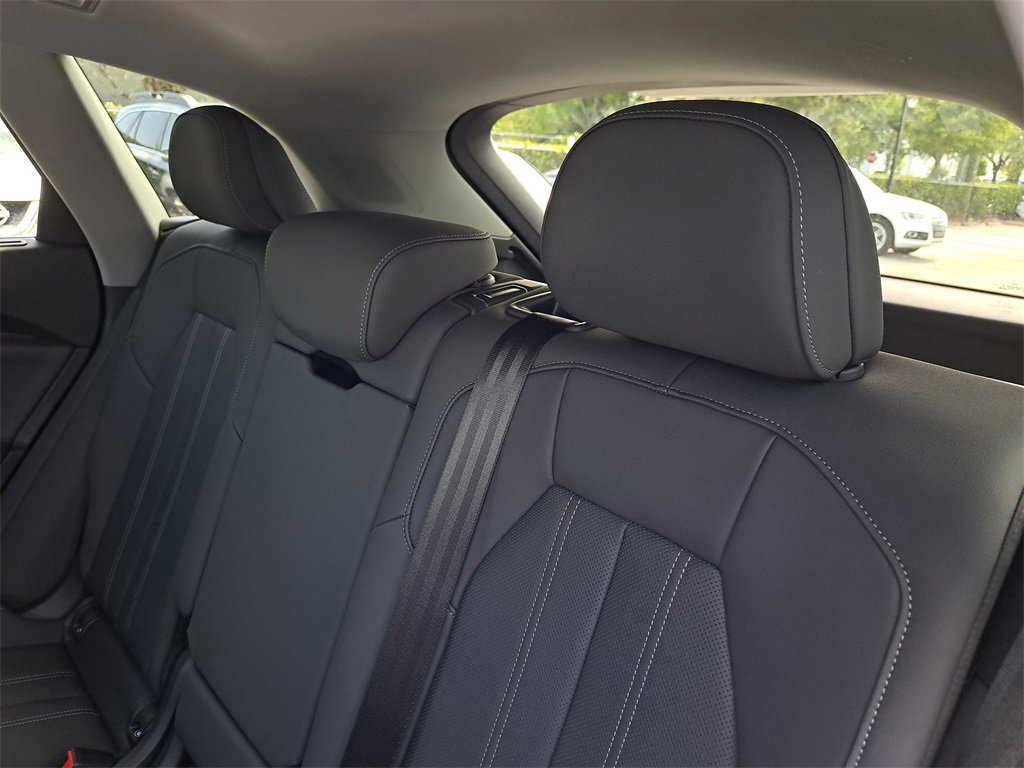 New 2025 Audi Q5 Premium Plus image 28