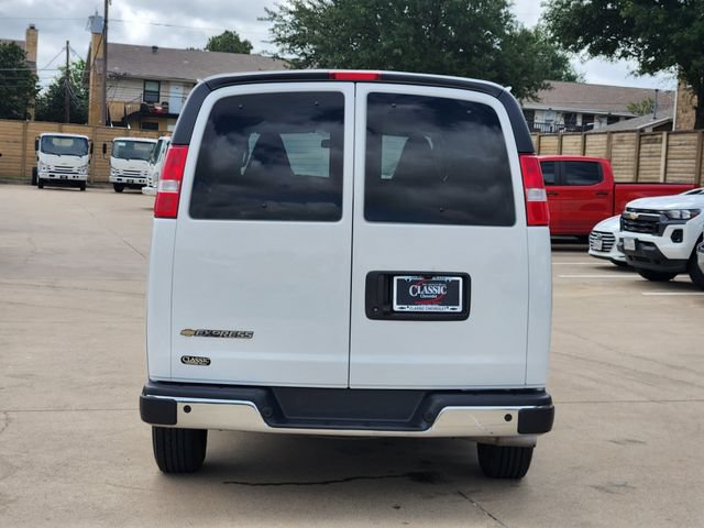Used 2025 Chevrolet Express 3500 LT w/ LT Preferred Equipment Group RWD image 12