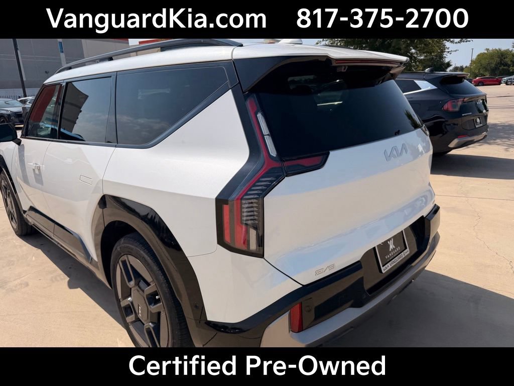 Certified 2024 Kia EV9 GT-Line AWD/4WD image 2
