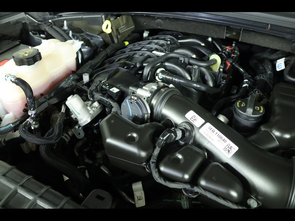 Used 2023 Jeep Grand Cherokee Laredo image 19