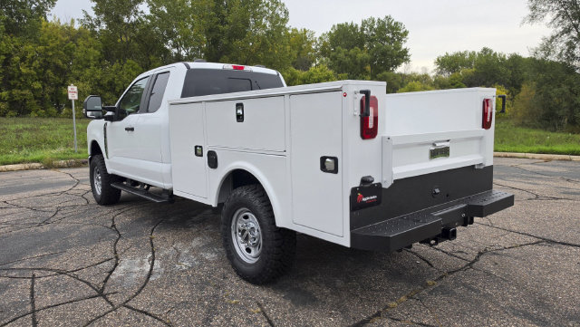 New 2026 Ford F350 XL w/ XL Off-Road Package AWD/4WD image 5