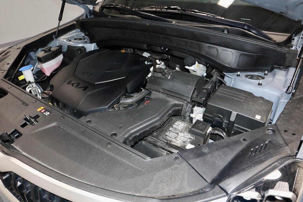 Used 2023 Kia Telluride LX image 18