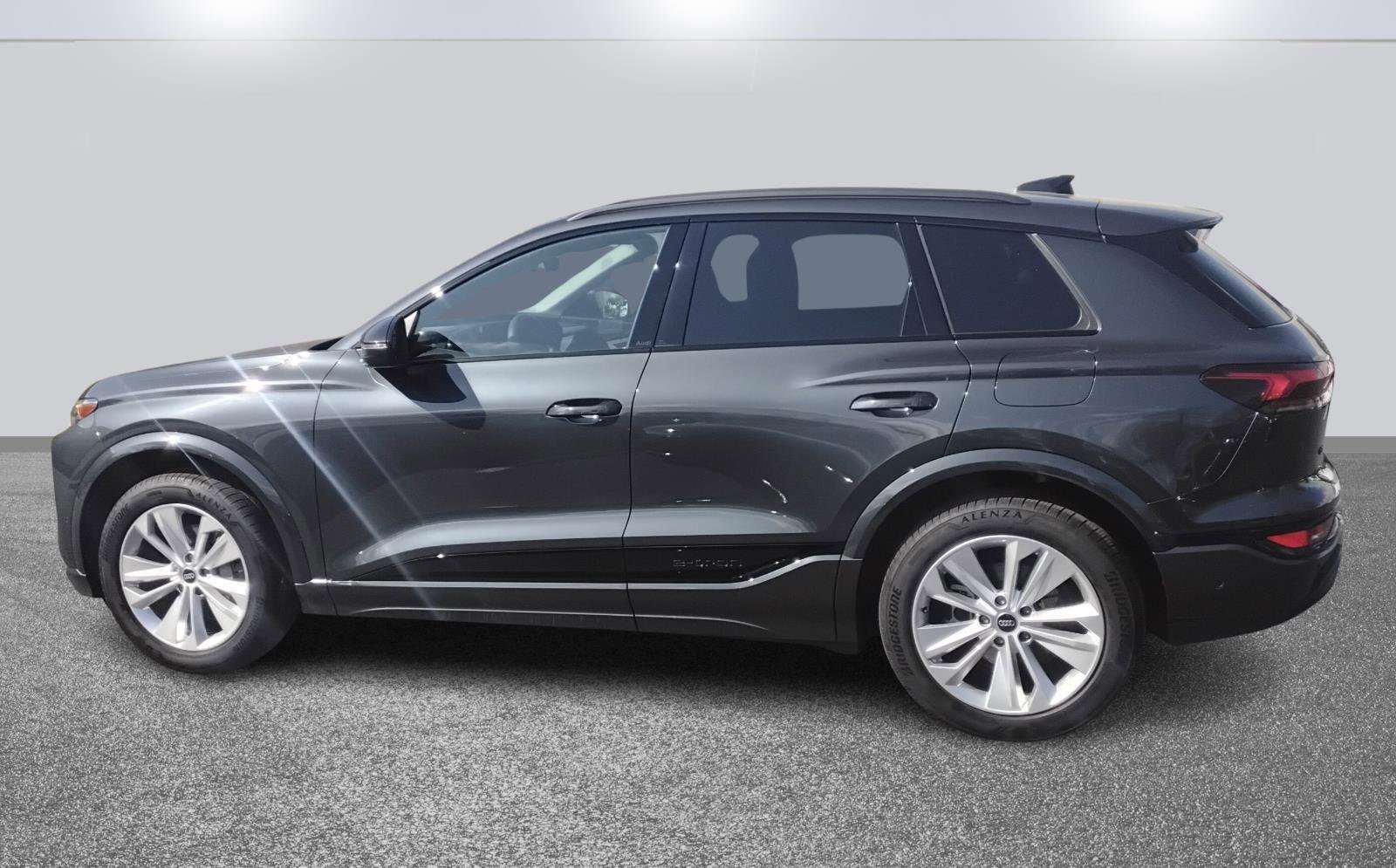 Certified 2025 Audi Q6 e-tron Premium Plus w/ Premium Plus image 6