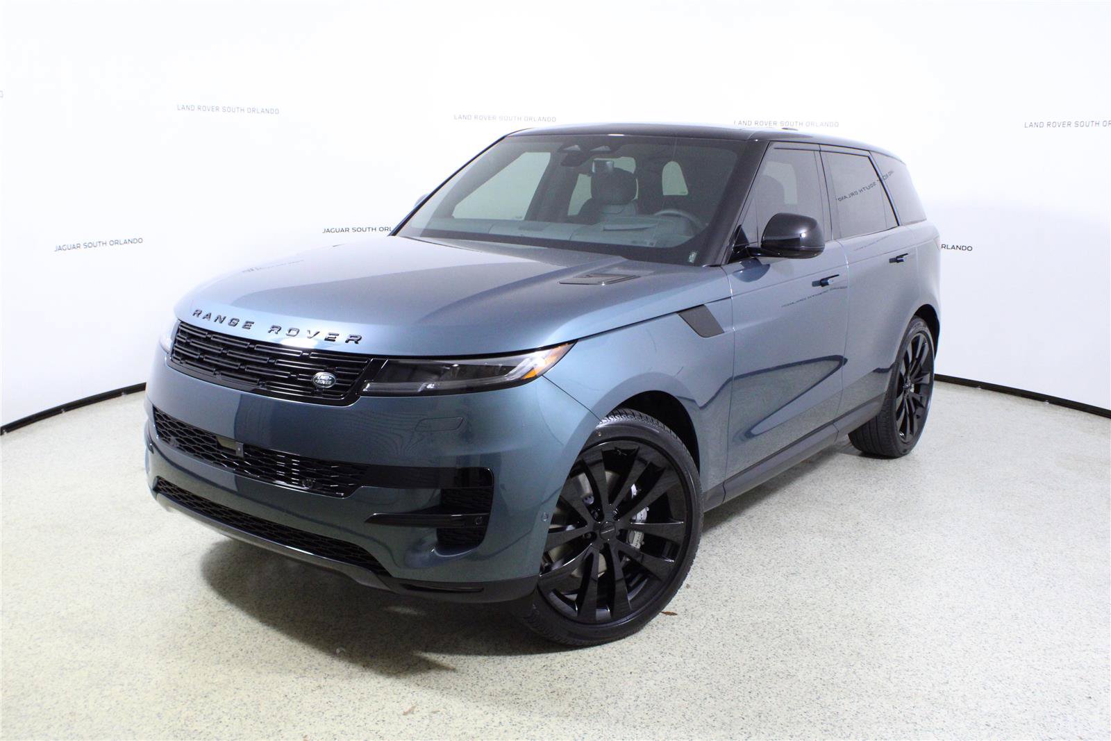 New 2026 Land Rover Range Rover Sport SE