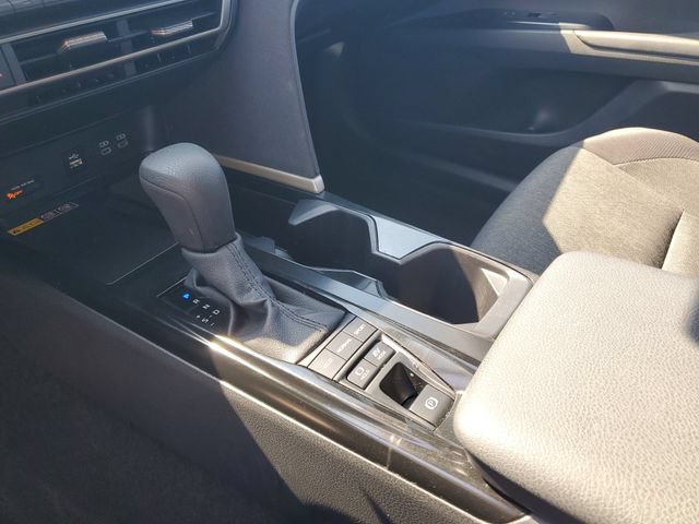 Used 2025 Toyota Camry LE FWD image 25