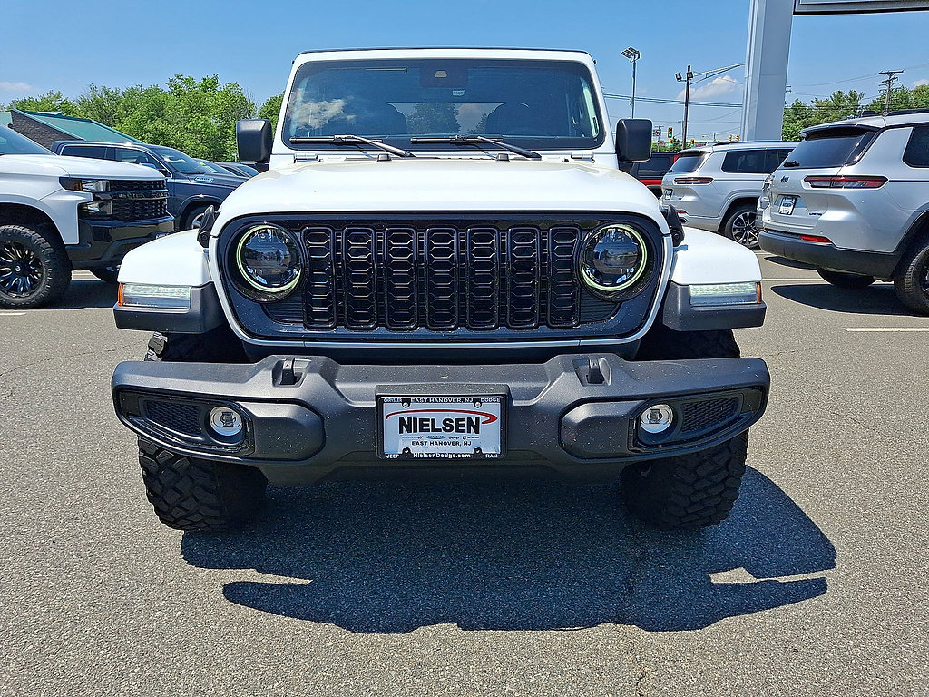 Used 2025 Jeep Gladiator Sport AWD/4WD image 35