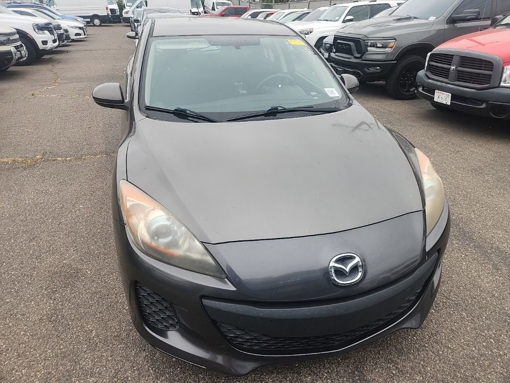 Used 2013 MAZDA MAZDA3 i Touring FWD image 2