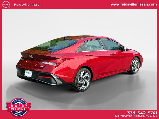 Used 2025 Hyundai Elantra Limited FWD image 6