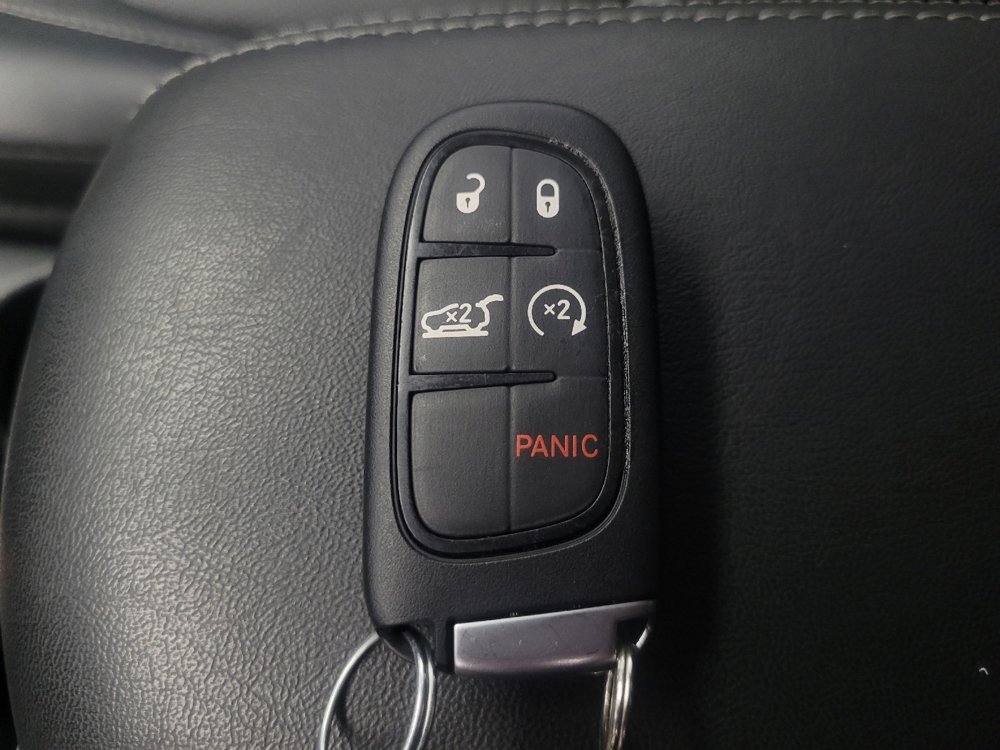 Used 2022 Jeep Cherokee Limited w/ Elite Package image 32