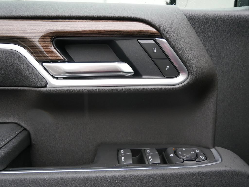 New 2026 Chevrolet Silverado 1500 RST w/ RST Select Package AWD/4WD image 14