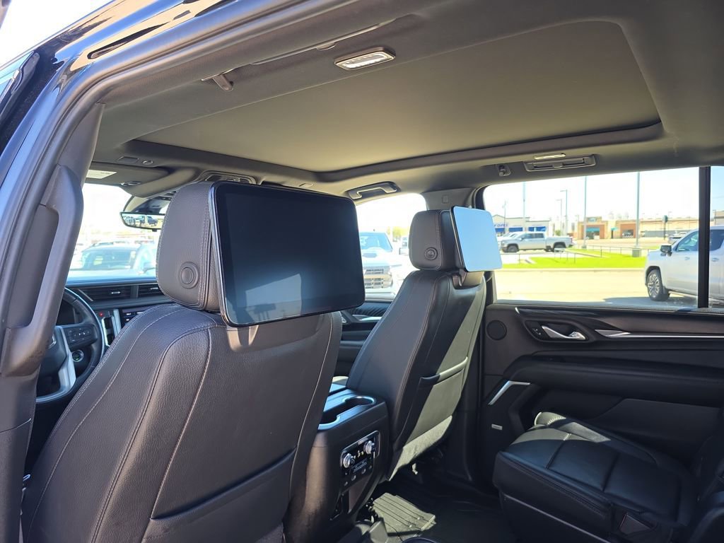 Used 2021 GMC Yukon XL Denali w/ Denali Ultimate Package image 18