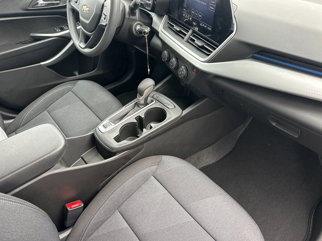 New 2026 Chevrolet Trax LS w/ LS Convenience Package image 15