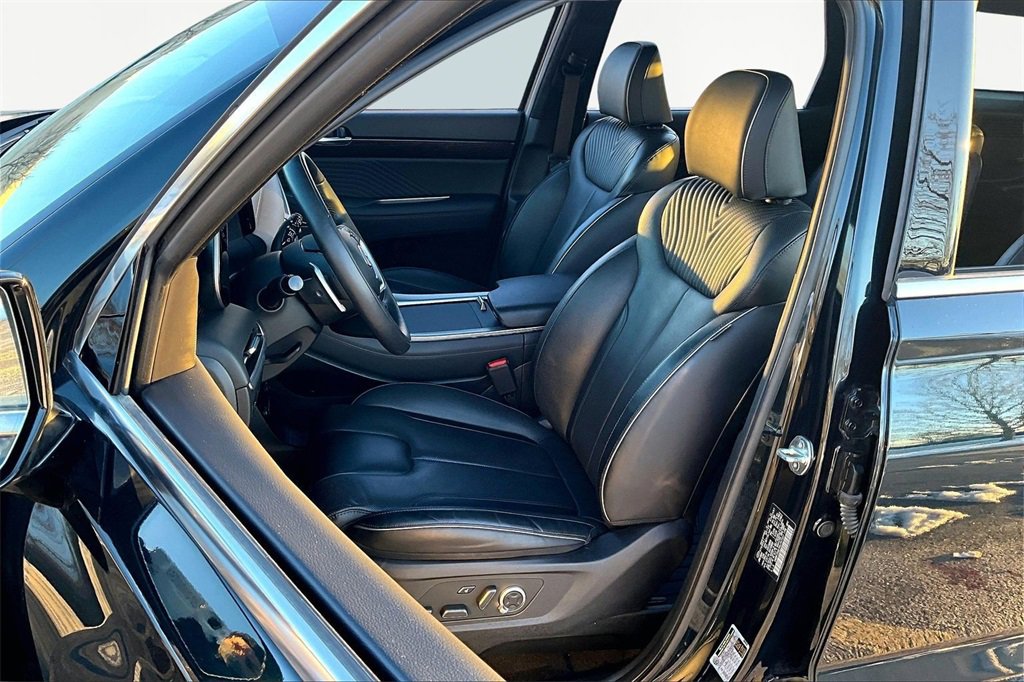 Used 2024 Hyundai Palisade Calligraphy image 25