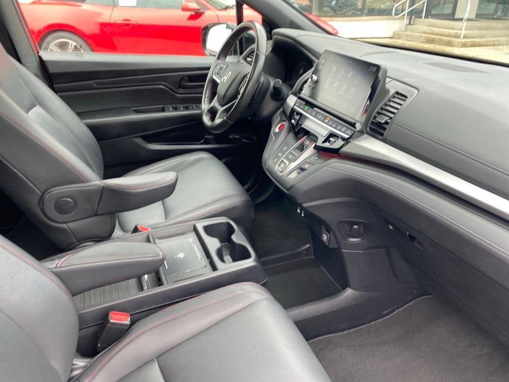 Used 2025 Honda Odyssey Sport-L image 29