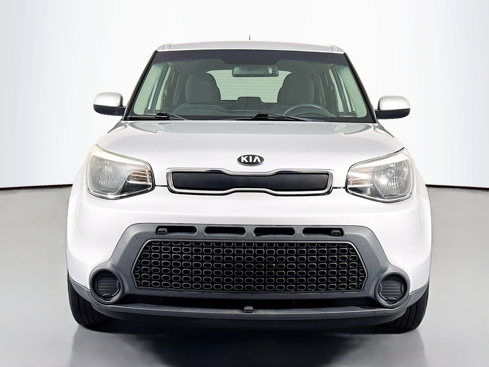 Used 2016 Kia Soul Base image 2