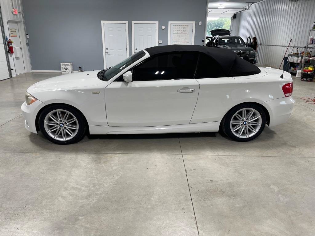 Used 2012 BMW 128i Convertible RWD image 4