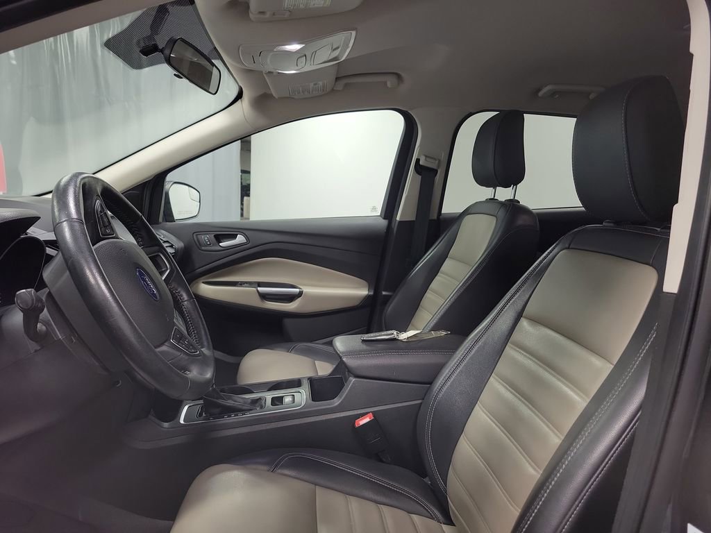 Used 2019 Ford Escape SEL image 13