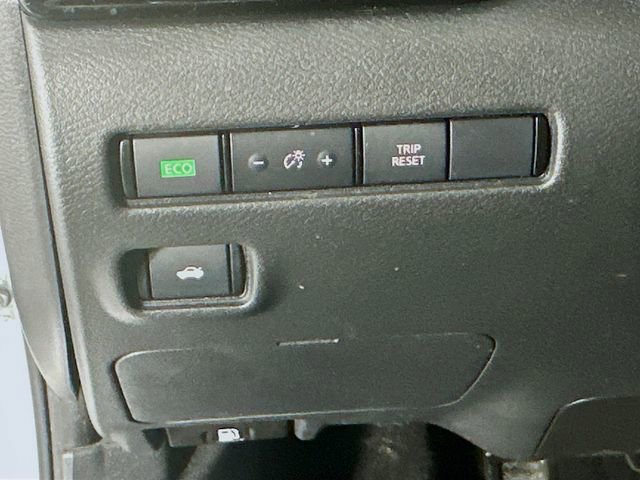 Certified 2024 Nissan Sentra SV FWD image 12