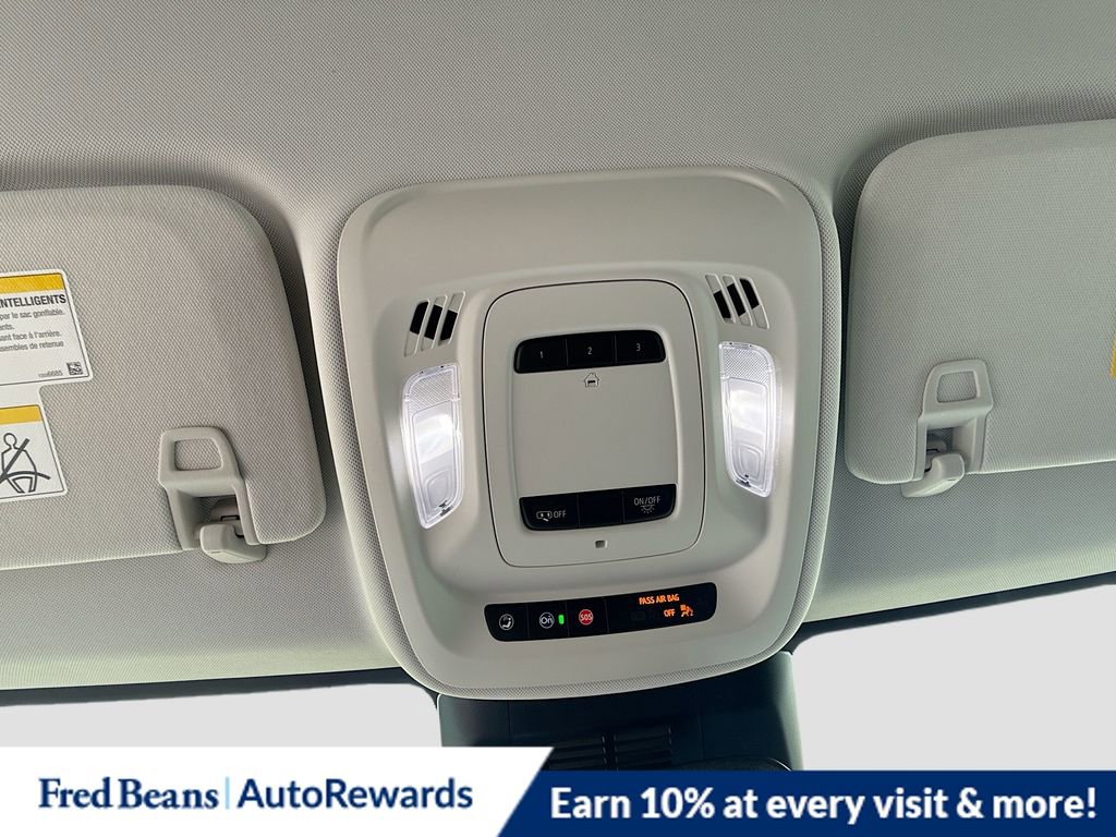 New 2025 Buick Envision Sport Touring image 38