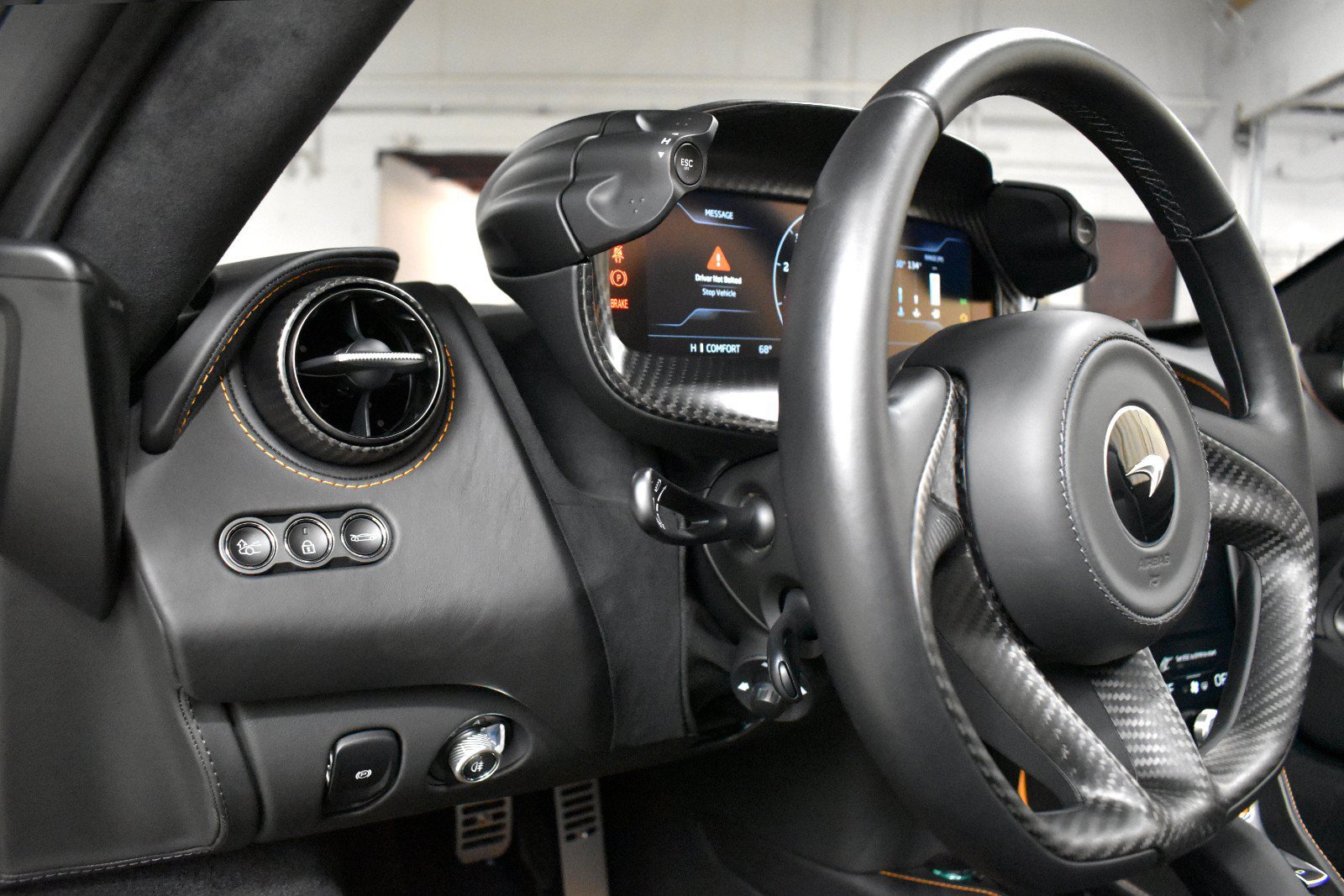 Used 2025 McLaren 750S Spider RWD image 26