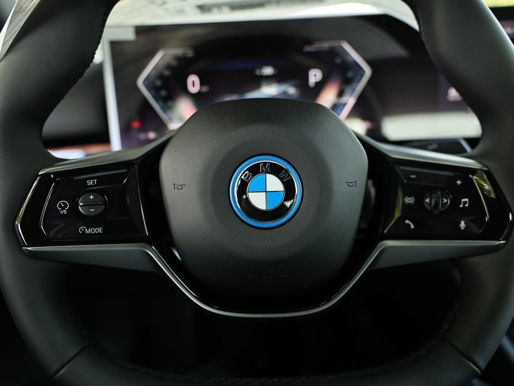New 2027 BMW i5 xDrive40 w/ Premium Package AWD/4WD image 34