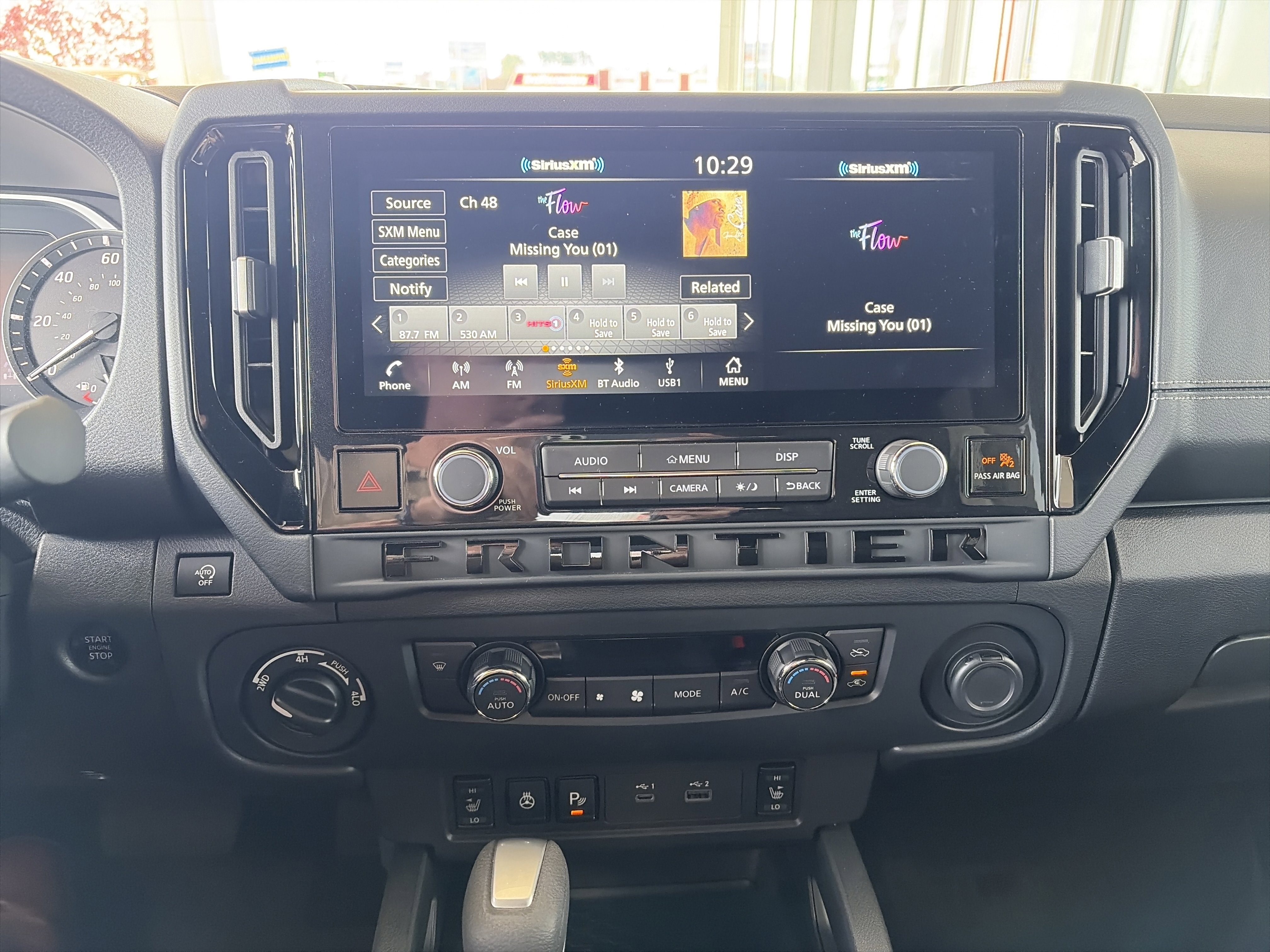 Used 2026 Nissan Frontier SV w/ All-Weather Content Package image 30