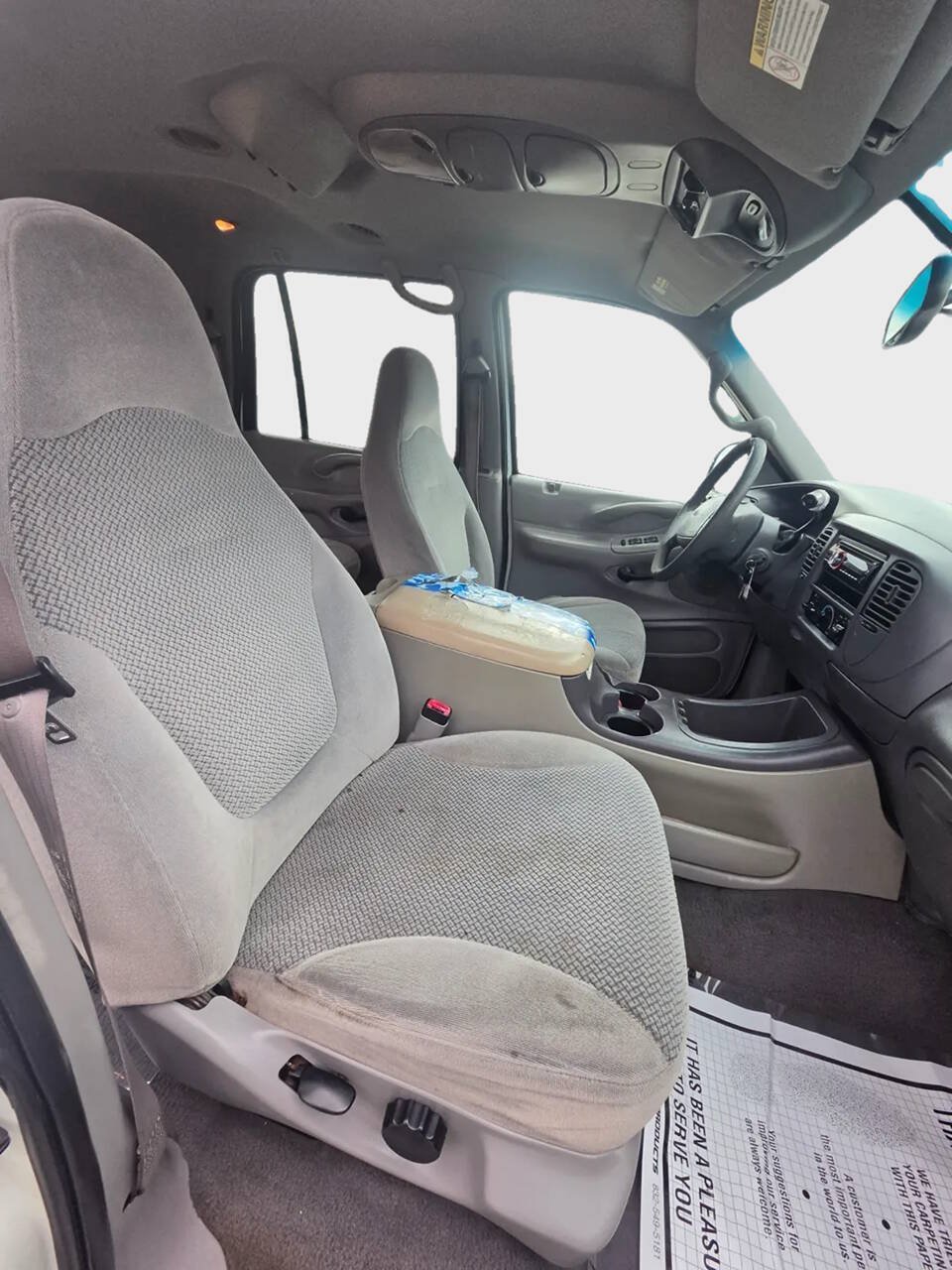 Used 2000 Ford Expedition XLT RWD image 9