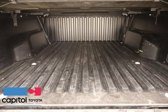 Used 2019 Toyota Tacoma TRD Off-Road w/ TRD Premium Off Road Package AWD/4WD image 28