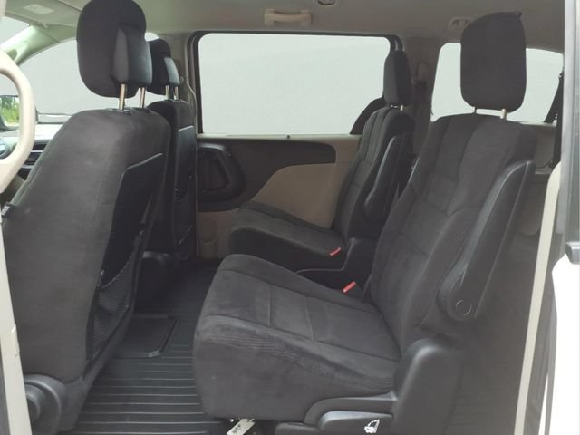 Used 2013 Dodge Grand Caravan SXT FWD image 10