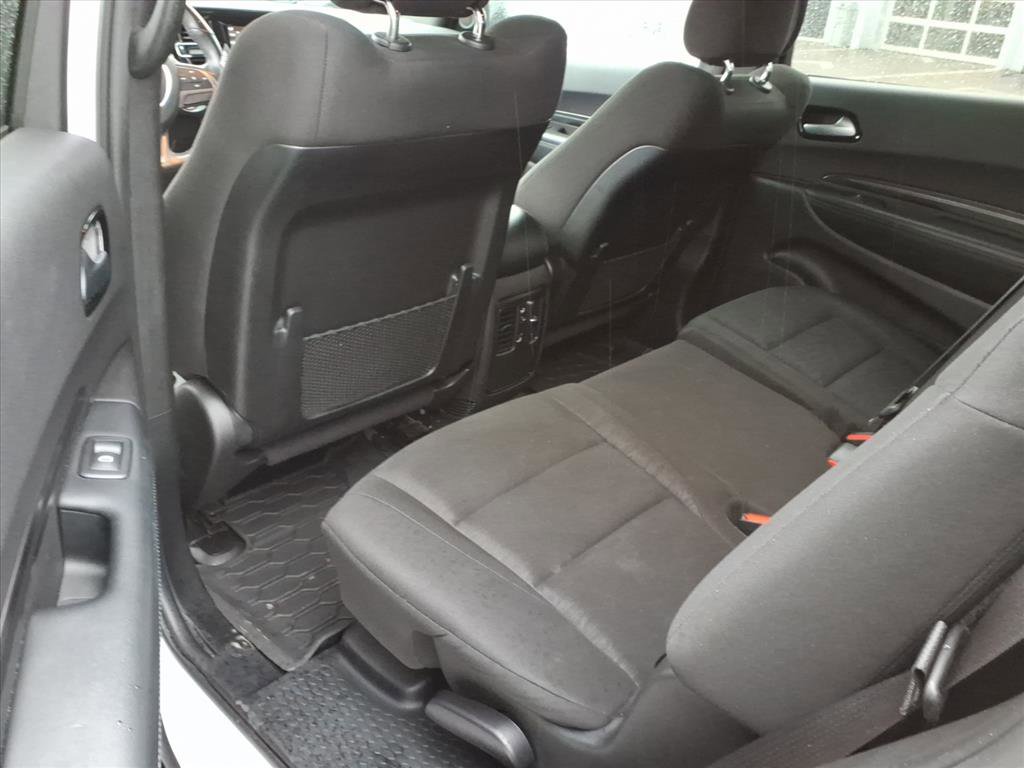 Used 2023 Dodge Durango SXT image 32