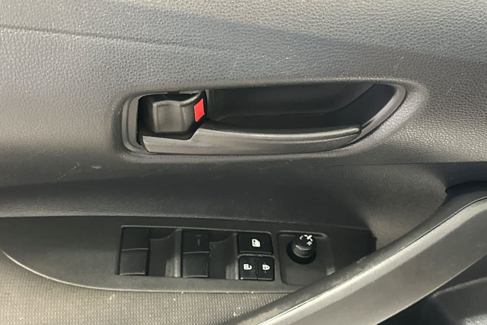 Used 2025 Toyota Corolla LE FWD image 13