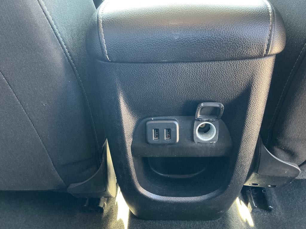 Used 2017 GMC Canyon SLE w/ SLE Convenience Package RWD image 21