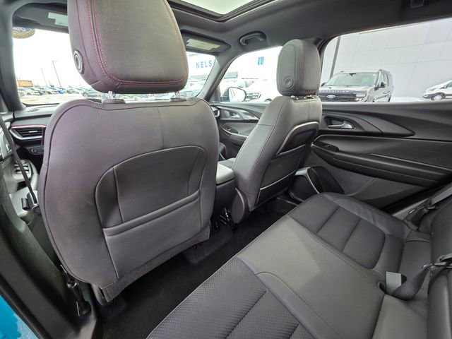 Used 2021 Chevrolet TrailBlazer RS w/ Sun and Liftgate Package FWD image 13