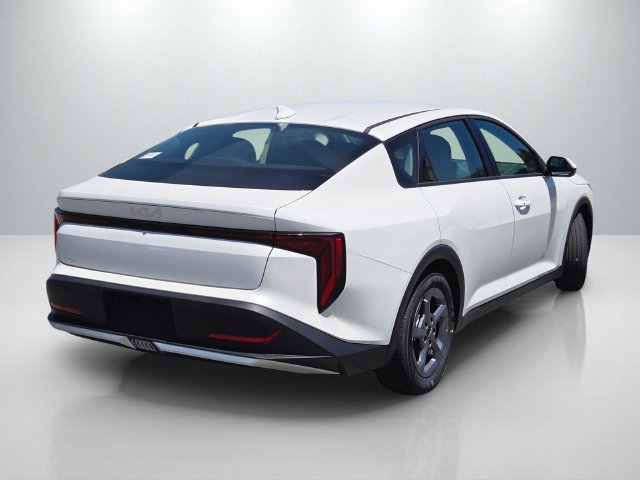 New 2026 Kia K4 FWD image 4