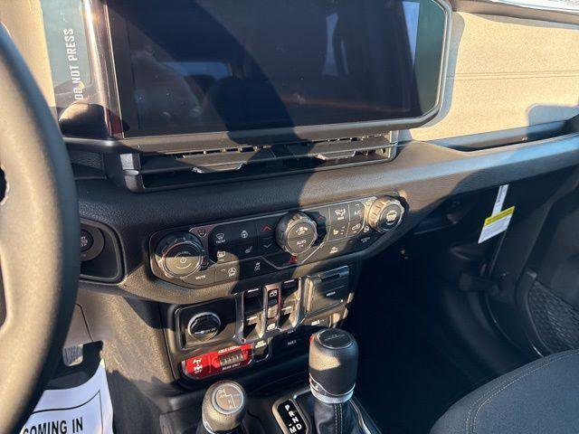 New 2026 Jeep Gladiator Willys image 20