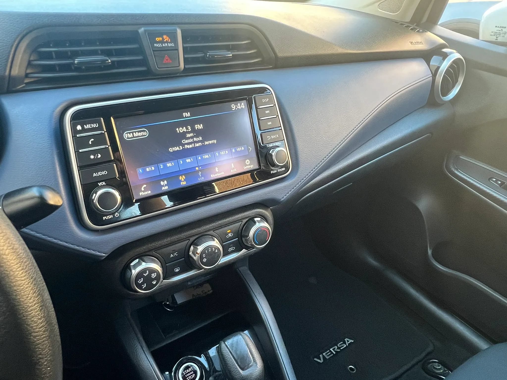 Used 2023 Nissan Versa SV FWD image 22