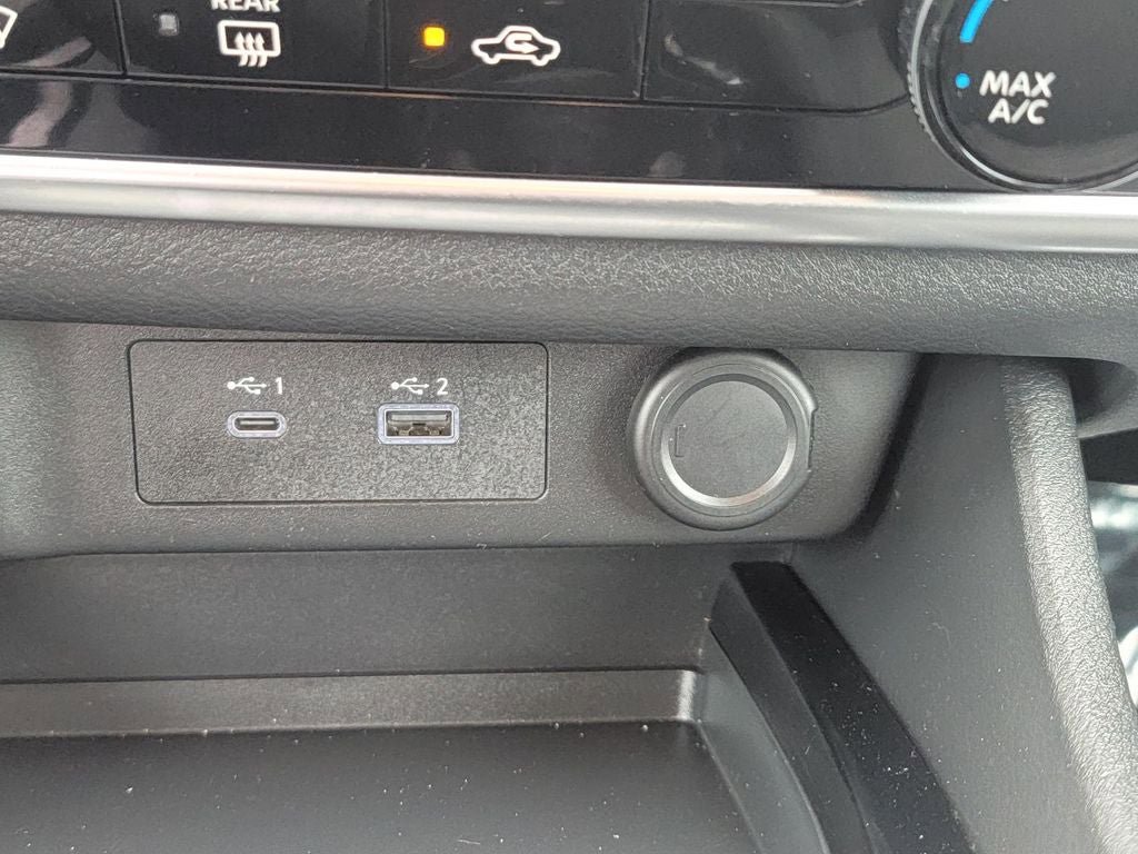 Certified 2021 Nissan Rogue S image 28