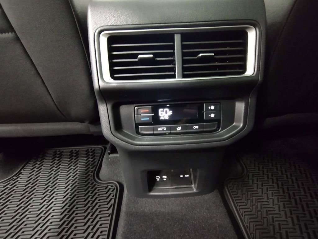 New 2026 Volkswagen Atlas SE image 40