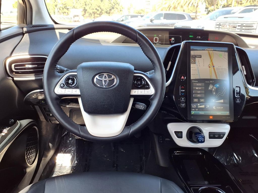 Used 2019 Toyota Prius Prime Advanced image 12
