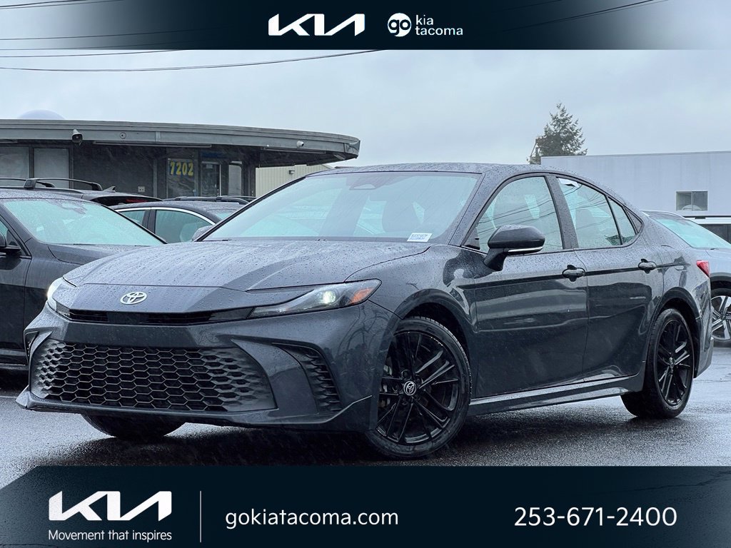 Used 2025 Toyota Camry SE