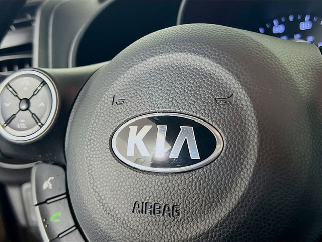 Used 2015 Kia Soul FWD image 14