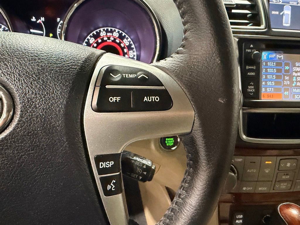 Used 2013 Toyota Highlander Limited image 14