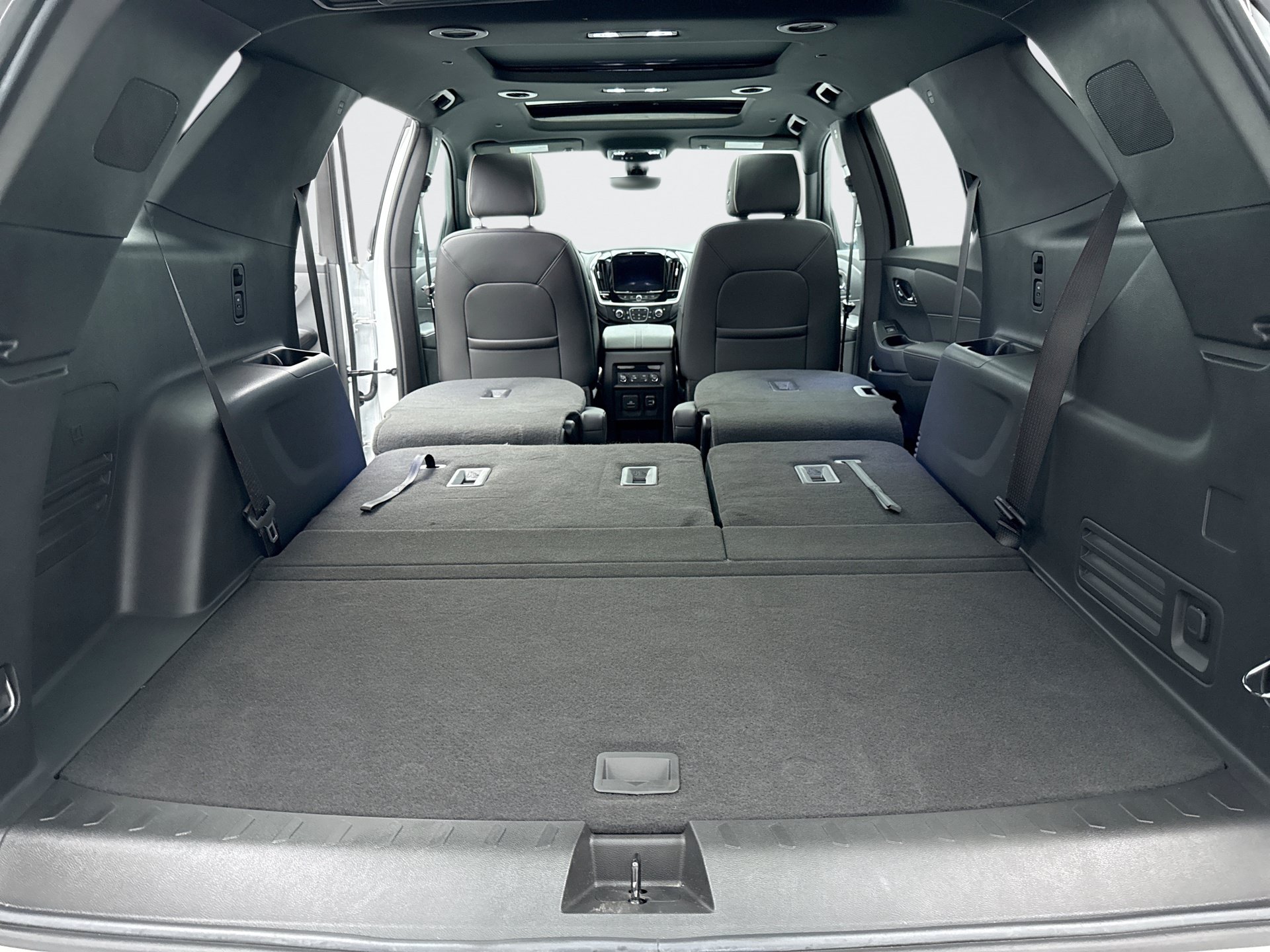 Used 2023 Chevrolet Traverse Premier AWD/4WD image 26